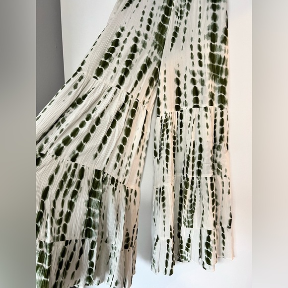 Wide Leg Tie-dye Pants - Picture 2 of 3